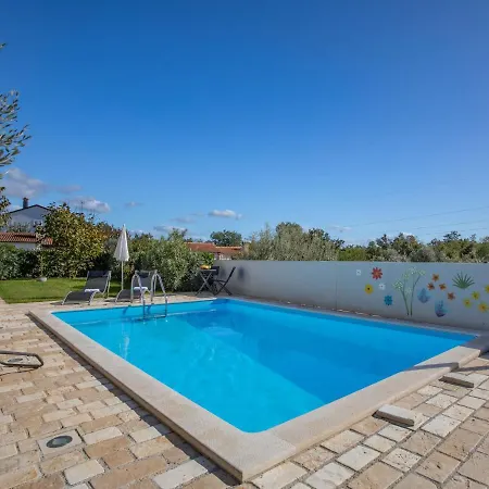 Apartamento Heidi-2 By Interhome