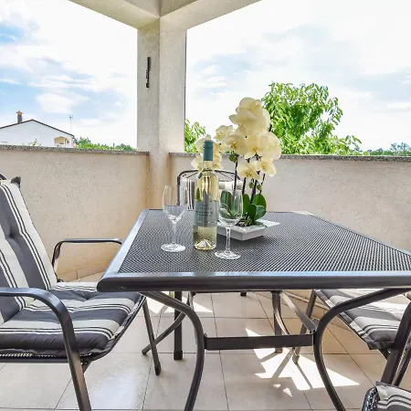 Heidi-2 By Interhome Nova Vas (Porec)