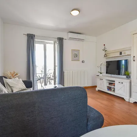 Appartamento Heidi-2 By Interhome Nova Vas (Porec)