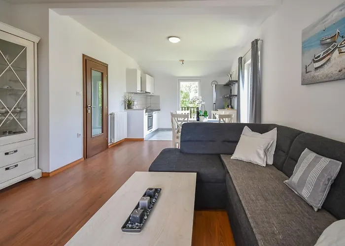 Heidi-2 By Interhome Nova Vas (Porec)